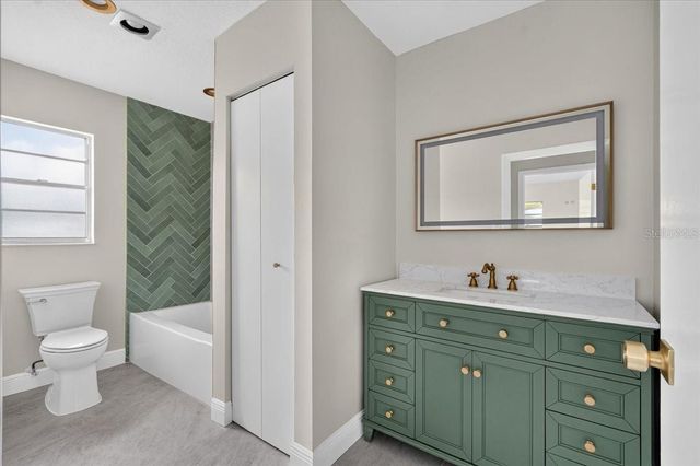 1201 WILD FEATHER LANE, Sun City Center, FL 33573
