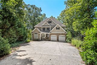 1011 Arrowhead Point Road, Anderson, SC 29625