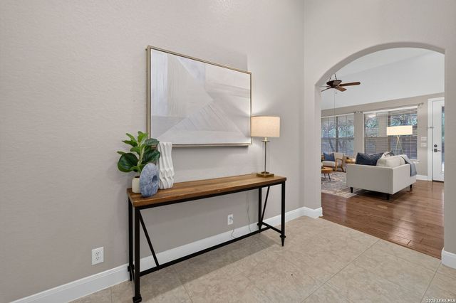 22025 PASEO CORTO DR, San Antonio, TX 78266