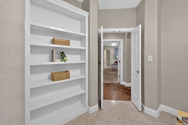 22025 PASEO CORTO DR, San Antonio, TX 78266