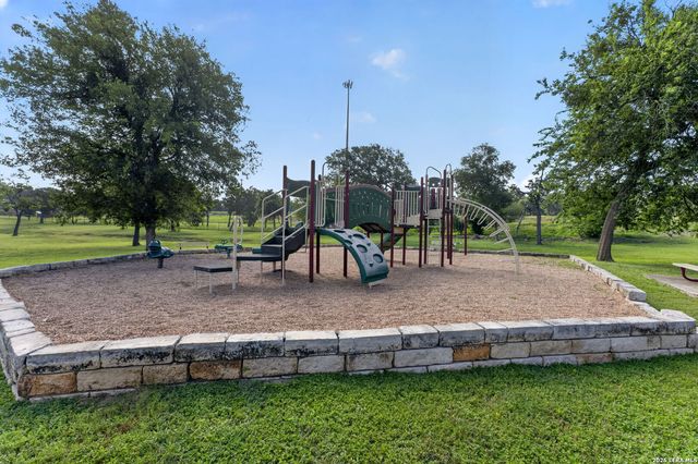 22025 PASEO CORTO DR, San Antonio, TX 78266