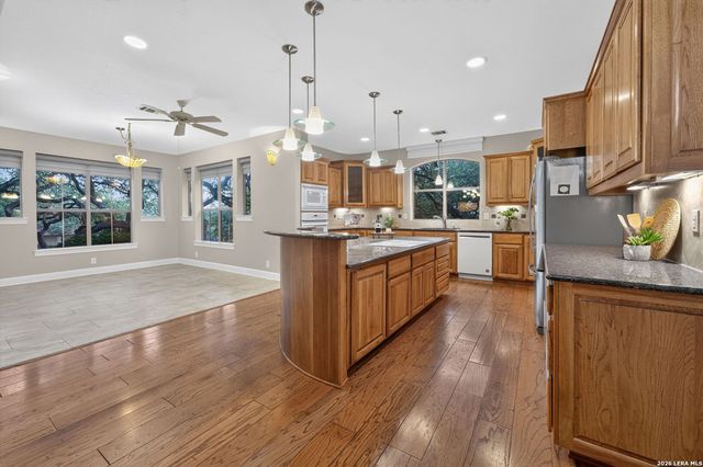 22025 PASEO CORTO DR, San Antonio, TX 78266