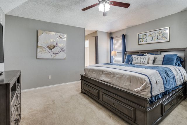 7504 Sean Drive, North Richland Hills, TX 76182