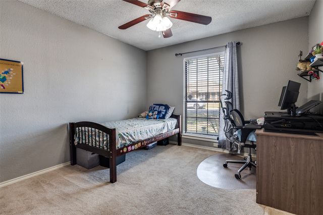 7504 Sean Drive, North Richland Hills, TX 76182