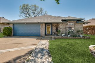 7504 Sean Drive, North Richland Hills, TX 76182
