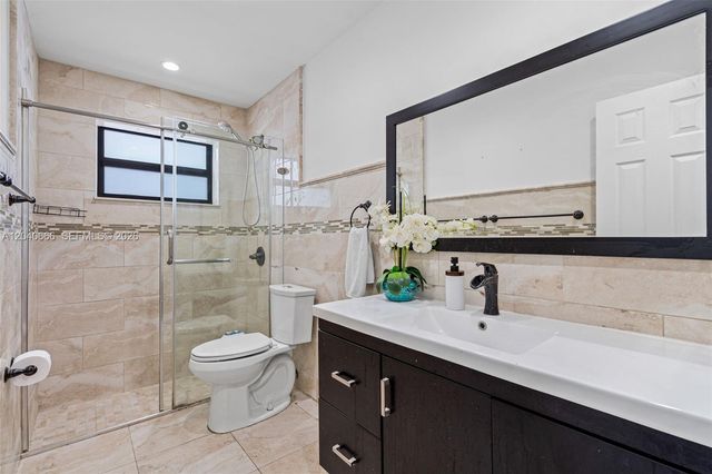 7701 W 16th Ct, Hialeah, FL 33014