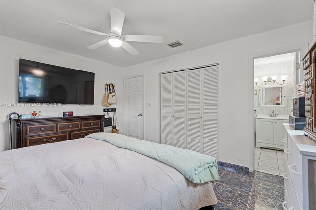7701 W 16th Ct, Hialeah, FL 33014