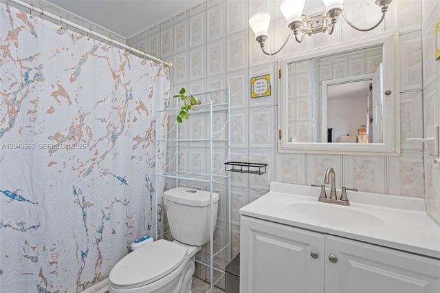 7701 W 16th Ct, Hialeah, FL 33014