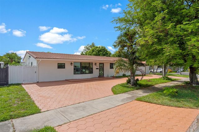 7701 W 16th Ct, Hialeah, FL 33014