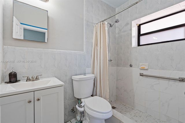 7701 W 16th Ct, Hialeah, FL 33014
