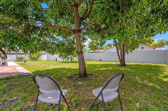 7701 W 16th Ct, Hialeah, FL 33014