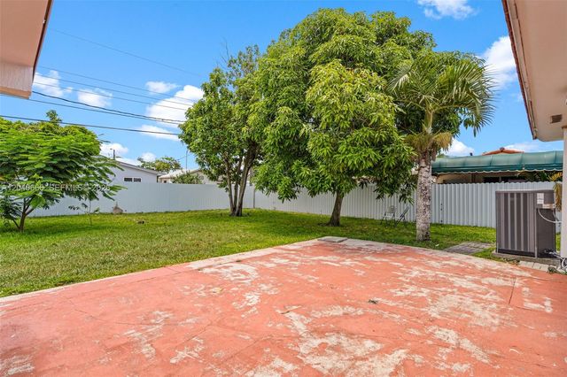7701 W 16th Ct, Hialeah, FL 33014