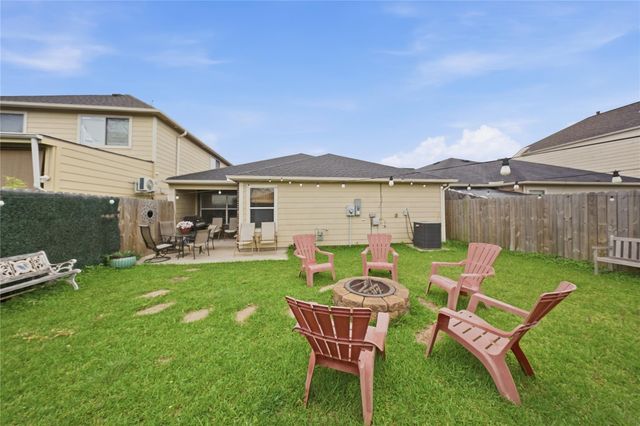 13335 Gardnerville St, Houston, TX 77034