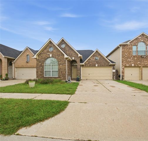 13335 Gardnerville St, Houston, TX 77034