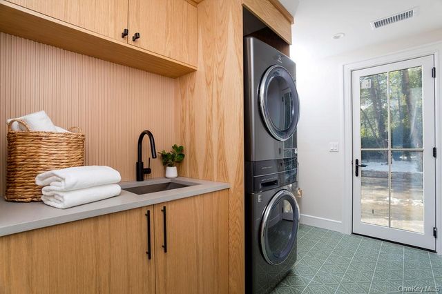 49 Salisbury Road, Call Listing Agent, CT 06820