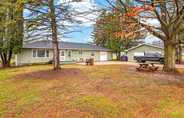 N5121 36TH DRIVE, Fremont, WI 54940