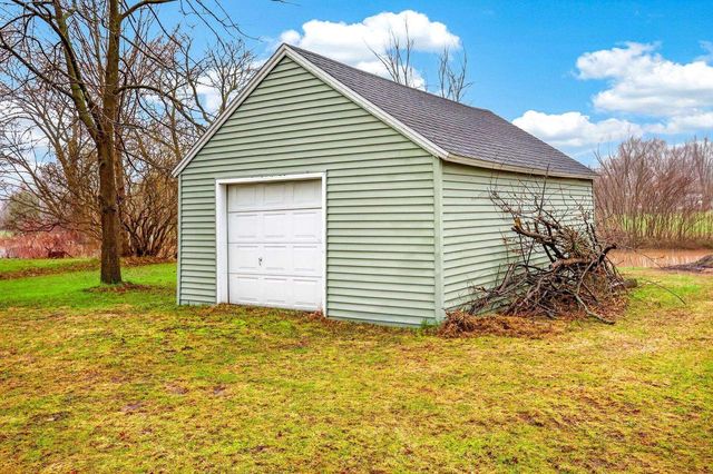 N5121 36TH DRIVE, Fremont, WI 54940