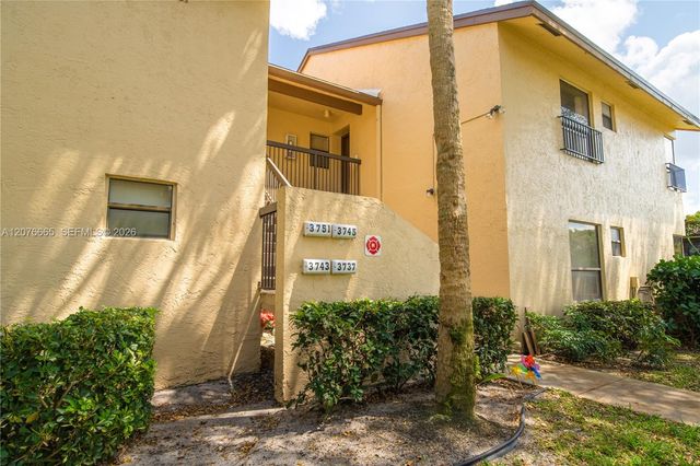 3745 Cocoplum Circle 3561, Coconut Creek, FL 33063