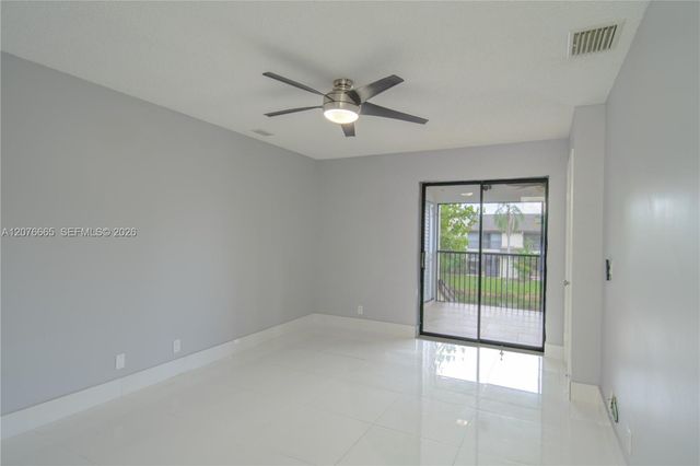 3745 Cocoplum Circle 3561, Coconut Creek, FL 33063