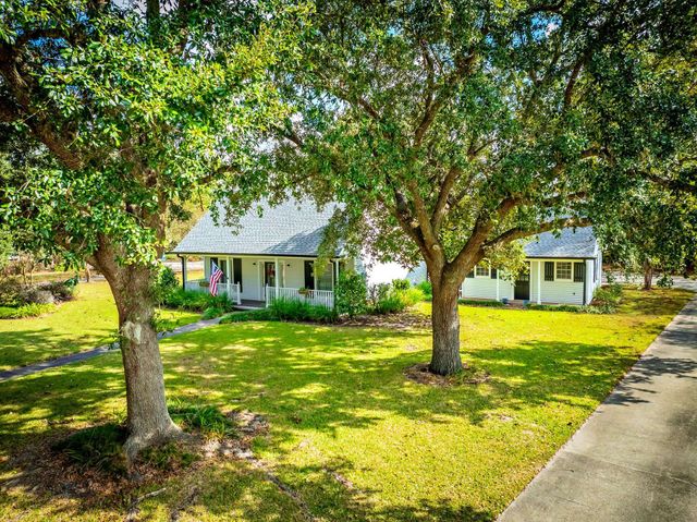 425 Hale Drive, Thibodaux, LA 70301