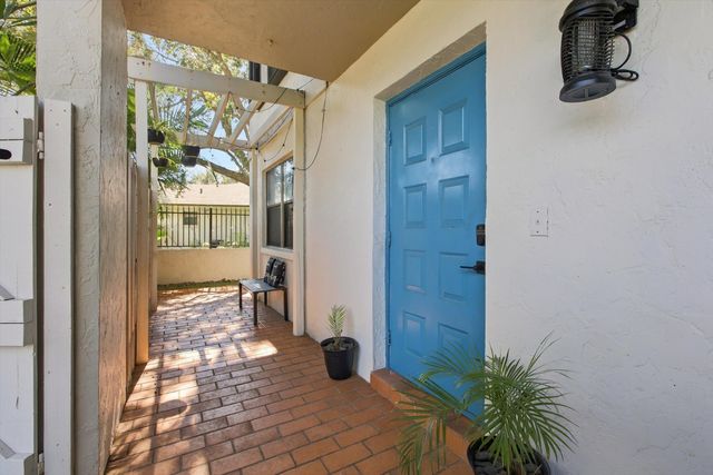 2906 SW 21st Terrace 311D, Delray Beach, FL 33445