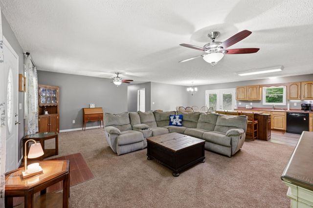 101 Gene White Lane, Morehead, KY 40351