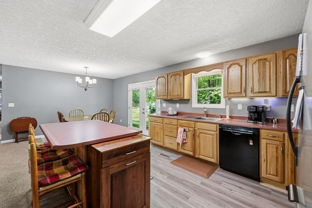 101 Gene White Lane, Morehead, KY 40351