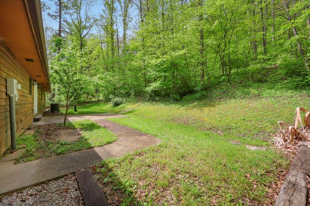 101 Gene White Lane, Morehead, KY 40351