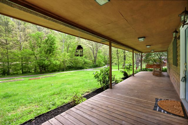 101 Gene White Lane, Morehead, KY 40351