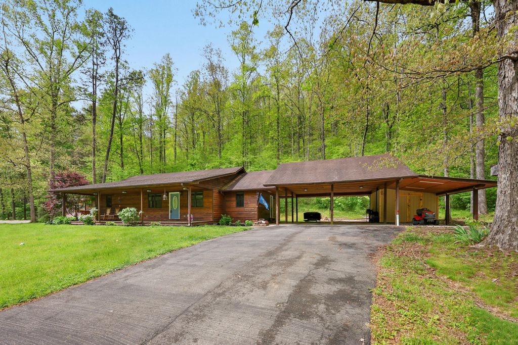 101 Gene White Lane, Morehead, KY 40351