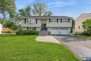 83 Cottage Place, Westwood, NJ 07675