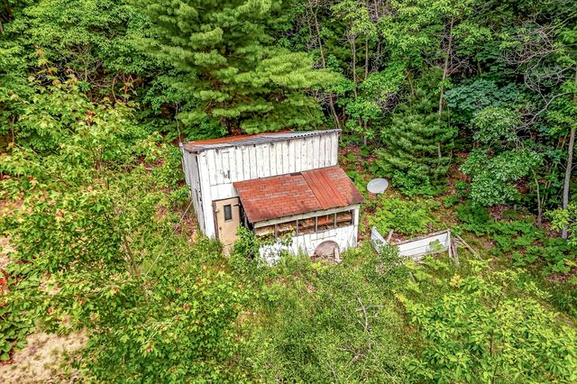 4270 Duck Lake Road, Whitehall, MI 49461