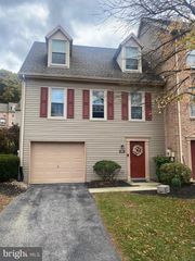 914 SKYVIEW #914, York, PA 17406