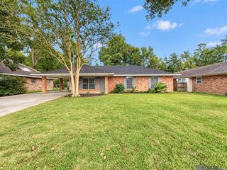 1218 Briarrose Dr, Baton Rouge, LA 70810
