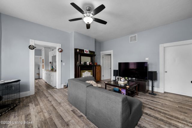 3704 Taylor Blvd, Louisville, KY 40215