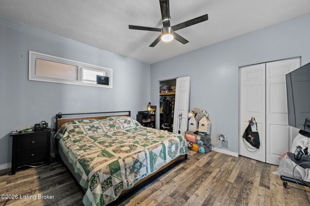 3704 Taylor Blvd, Louisville, KY 40215