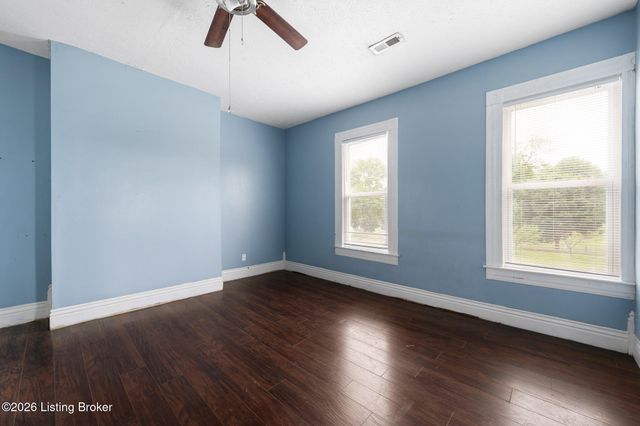 3704 Taylor Blvd, Louisville, KY 40215
