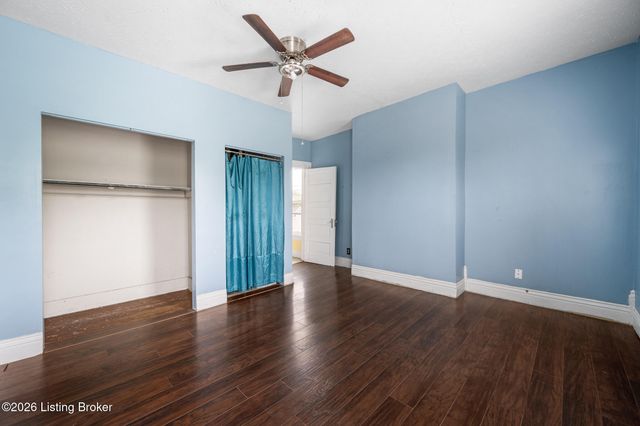3704 Taylor Blvd, Louisville, KY 40215