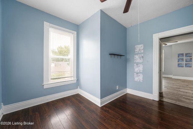 3704 Taylor Blvd, Louisville, KY 40215