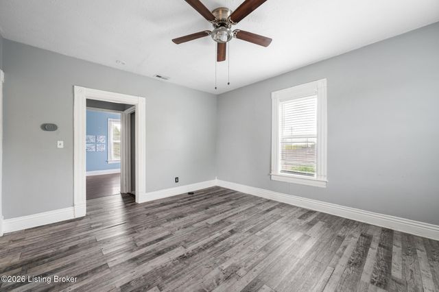 3704 Taylor Blvd, Louisville, KY 40215