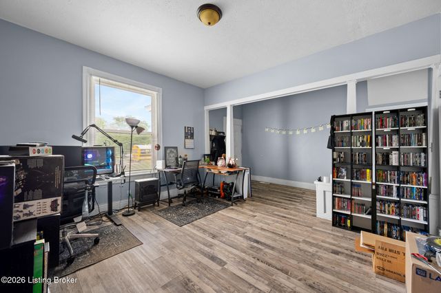 3704 Taylor Blvd, Louisville, KY 40215