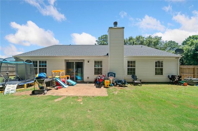 8460 River Hill Commons Drive, Ball Ground, GA 30107