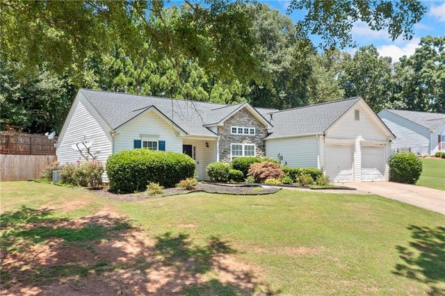 8460 River Hill Commons Drive, Ball Ground, GA 30107