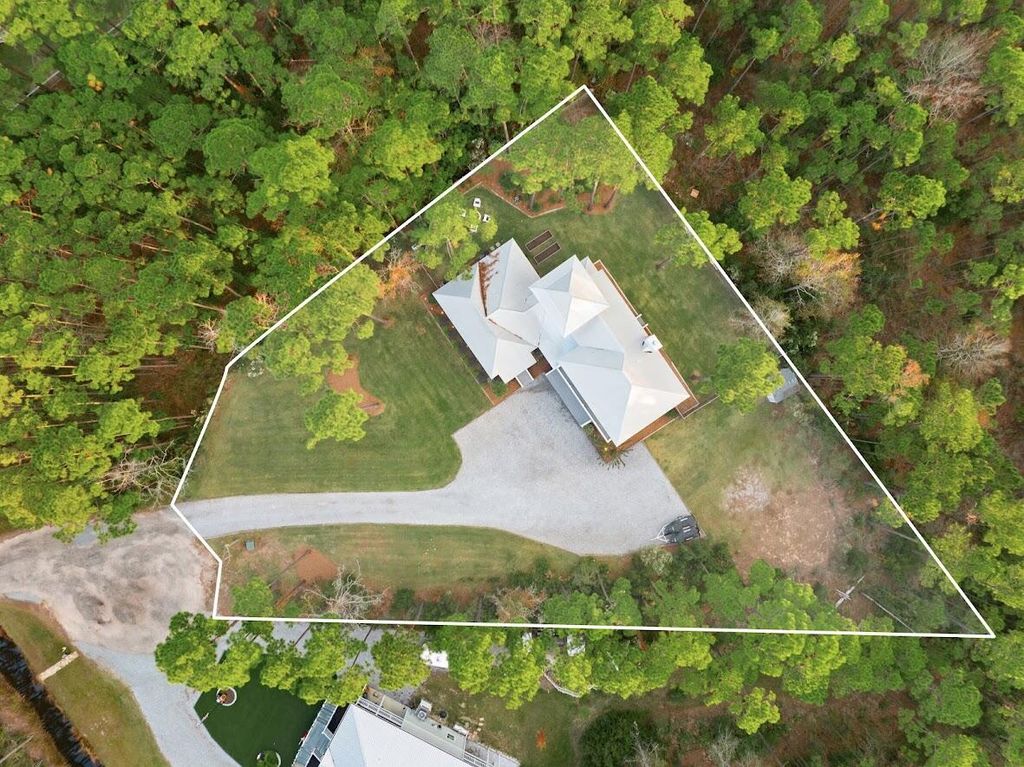 Image 40 of property listing at 39 Deal Court, Santa Rosa Beach, FL 32459