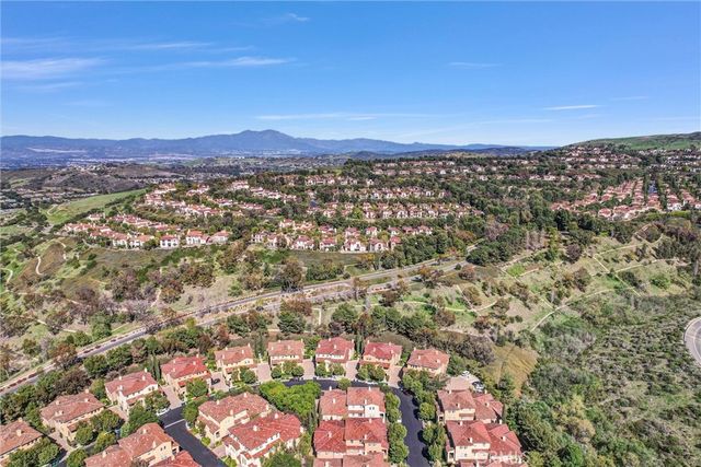 57 Gingerwood, Irvine, CA 92603