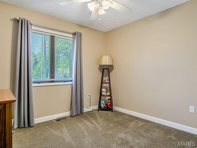 336 E Lake Drive, Edwardsville, IL 62025
