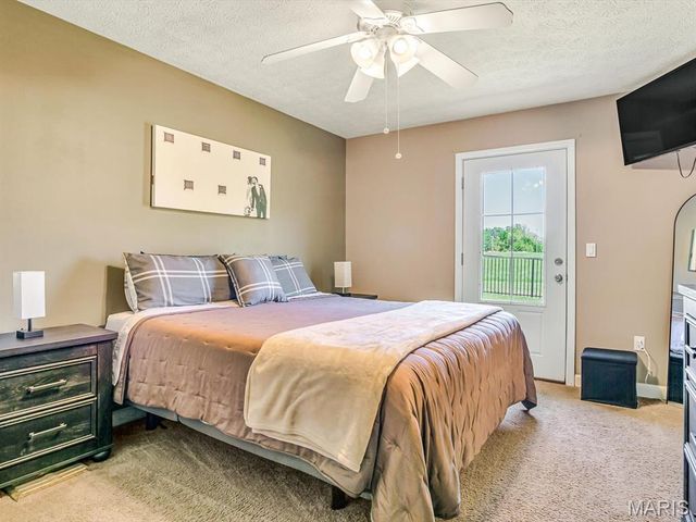 336 E Lake Drive, Edwardsville, IL 62025