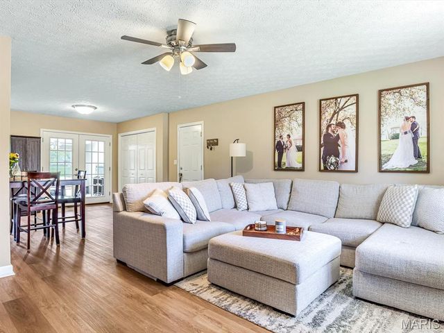 336 E Lake Drive, Edwardsville, IL 62025