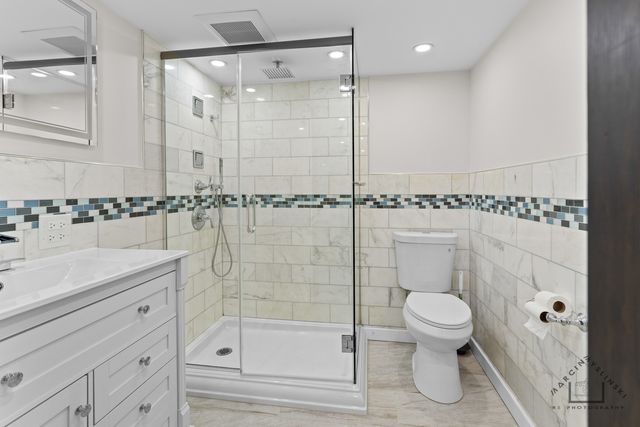 2601 N 74th Avenue N, Elmwood Park, IL 60707