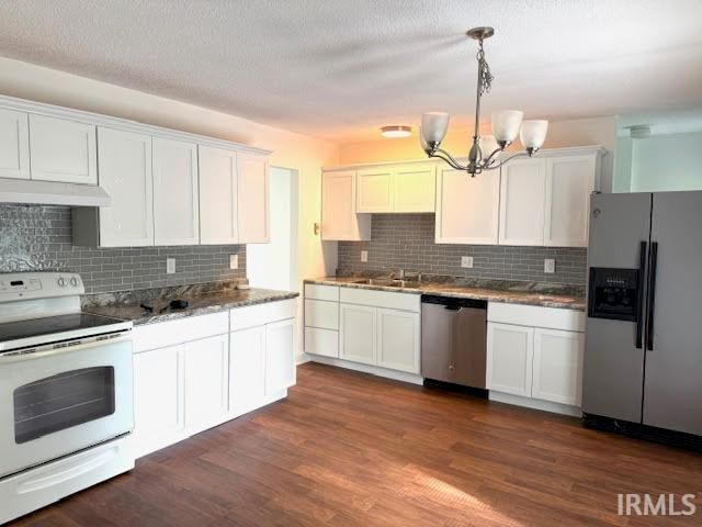 212 Brookview Lane, Flora, IN 46929